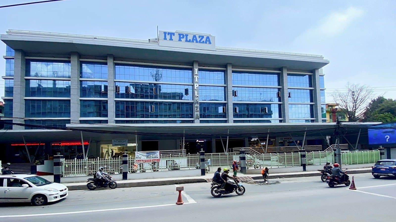 Regus – IT Plaza